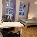 Kozia 24/25 Couette-café *
